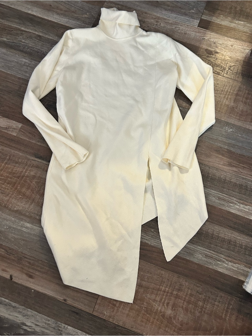 $35 sale THML cream turtle neck sweater asymmetrical L